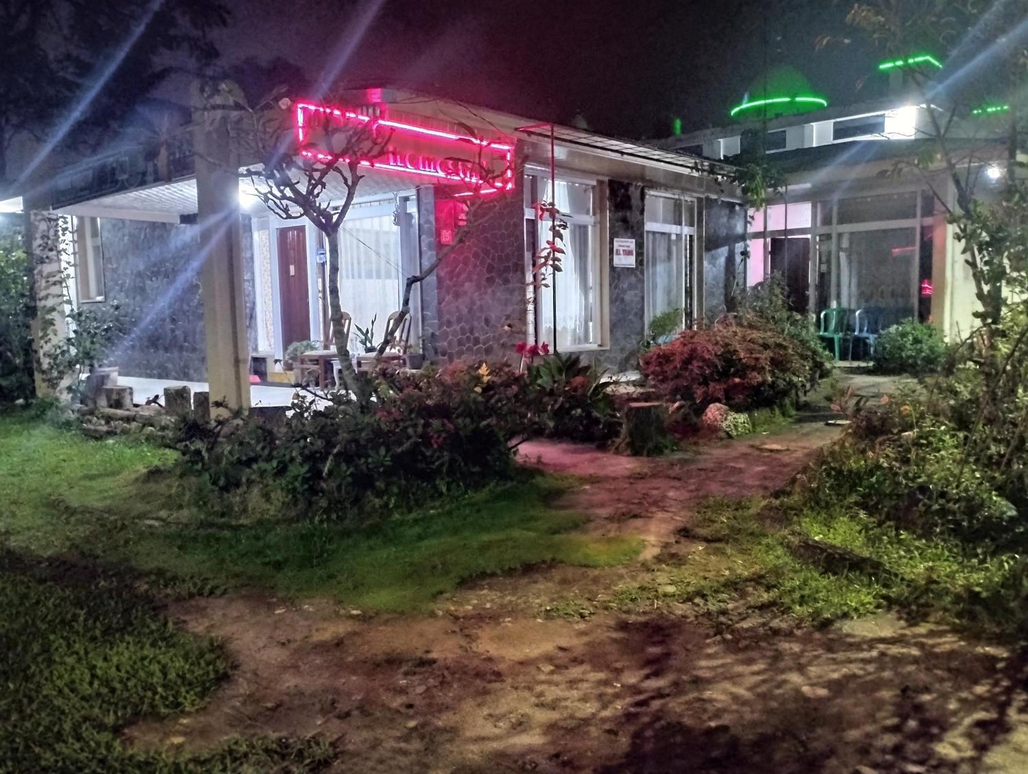Mando Homestay III بوغيتّينغي المظهر الخارجي الصورة